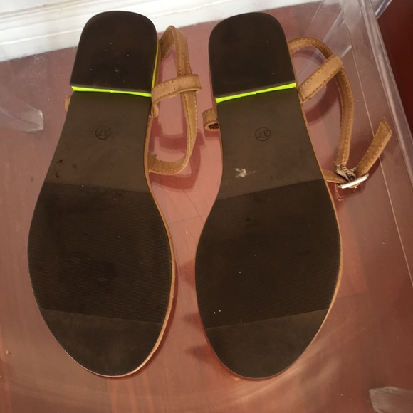 Sandals - Picture 4 of 6